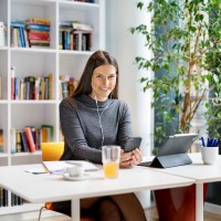 Miriam Bünermann Email