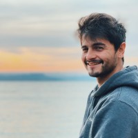 Guilherme Medeiros Email