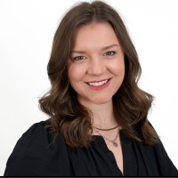 Southern Tide Employee Caroline Holubek's profile photo