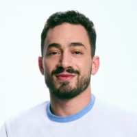 Email e telefono di Rafe Masters