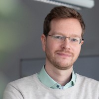 Bengt Lüers Email