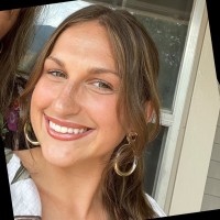 Connect at Publicis Media Employee Emily van Calligan's profile photo