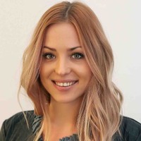 Maja Cosic Email