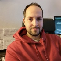 Daniel Valášek Email
