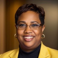 The Reis Group LLC Employee Andrea Holmes's profile photo