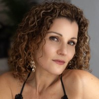 GoDataFeed Employee Lin Grosman's profile photo