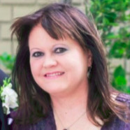 Paper Source Employee Rhonda Dutmer's profile photo