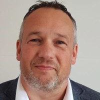 Rob de Vries Email