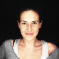 Dóra Suhai Email