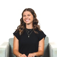 Kelli Mangold Email