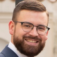 Bernhard Eßfeld Email