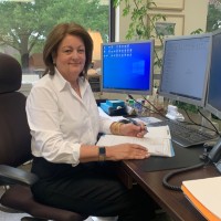 EXECUTIVE TITLE & CLOSING INC Employee Laurie Shannon's profile photo