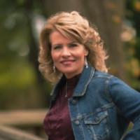 T. Rowe Price Employee Robin Dearden's profile photo