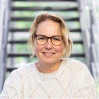 Miranda Van 'T Hoff Email