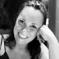 Irene Casanova Email