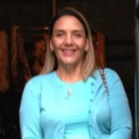 Elsa Flores Email & Phone Number