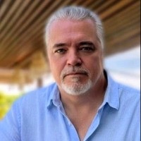 Emil Casseb Email