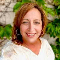 Perimeter Sales and Merchandising Employee Teri Allen's profile photo