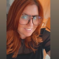 Collection Cosmetics Employee Hannah Marchant's profile photo