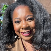 Roslyn Campbell Email & Phone Number