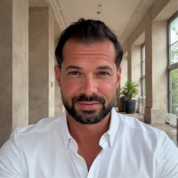 Luca Bruzzese Email