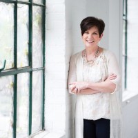 Email e telefono di Tracy Hains