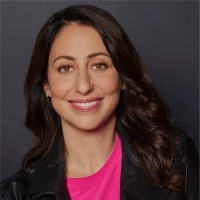 Creator Upload Podcast Employee Lauren Schnipper's profile photo