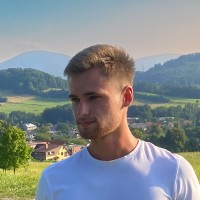 Daniel Stonawski's profile photo