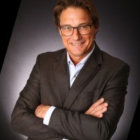 Hanco van Den Akker Email & Phone Number