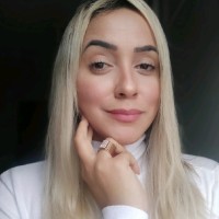 Apple Solutions Employee Anne Lima's profile photo