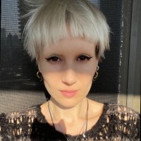 Freelance (Self employed) Employee Julia Morris's profile photo