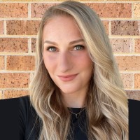 Checkbox Employee Alli Howes's profile photo