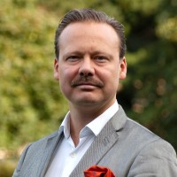 Carl-Martin Larsson Email & Phone Number