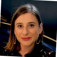 Laura Zdroui Email