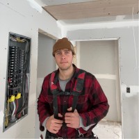 Olson Solar Energy Employee Adam White's profile photo