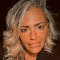 Adrianne Pincheon Email