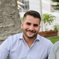 Miguel Déniz Email