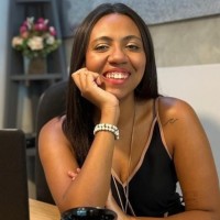 Vitória Marques Email