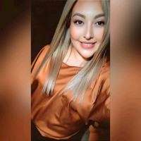 Yhoselin M. Email