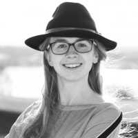 Magdalena Binder Email
