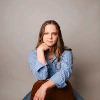 Taylor Pell Email & Phone Number