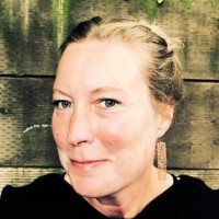 Sara Rieth Email & Phone Number