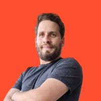 Lucas Martins Email