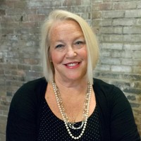 Dee Wolfe Email & Phone Number