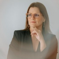 Paula Chagas Vieira Email