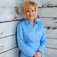 Lisa Dunlea Email & Phone Number