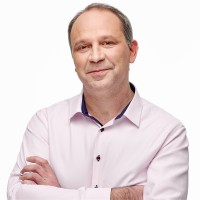 Lukasz Otolski Email