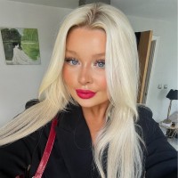 Alexandra Wood Employee Charlotte Harvey's profile photo