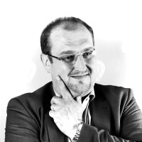 Hans-Peter Simon Email