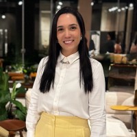 Laís Freire Email